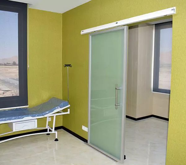 درب تمام شیشه ریلی2