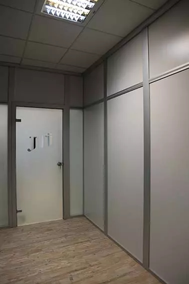 درب تک جداره تمام شیشه